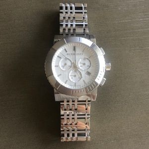 BURBERRY WATCH - Silver
